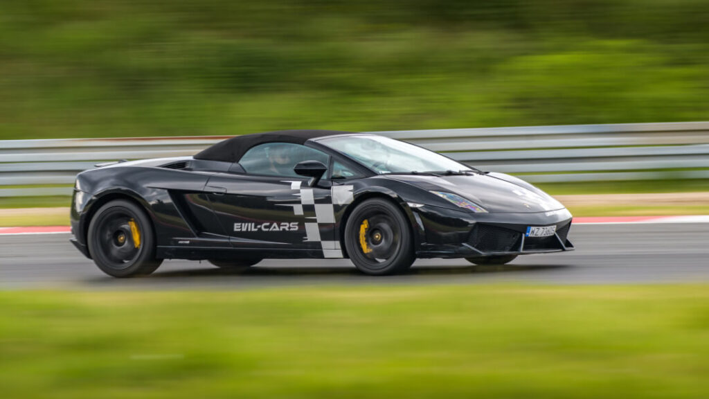 Karta podarunkowa na przejażdżkę sportowym samochodem Lamborghini Gallardo
