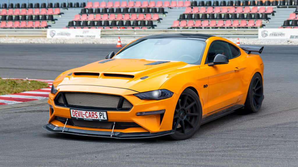 Ford Mustang GT4 Pack - Pomysł na MOTOprezent marzeń!