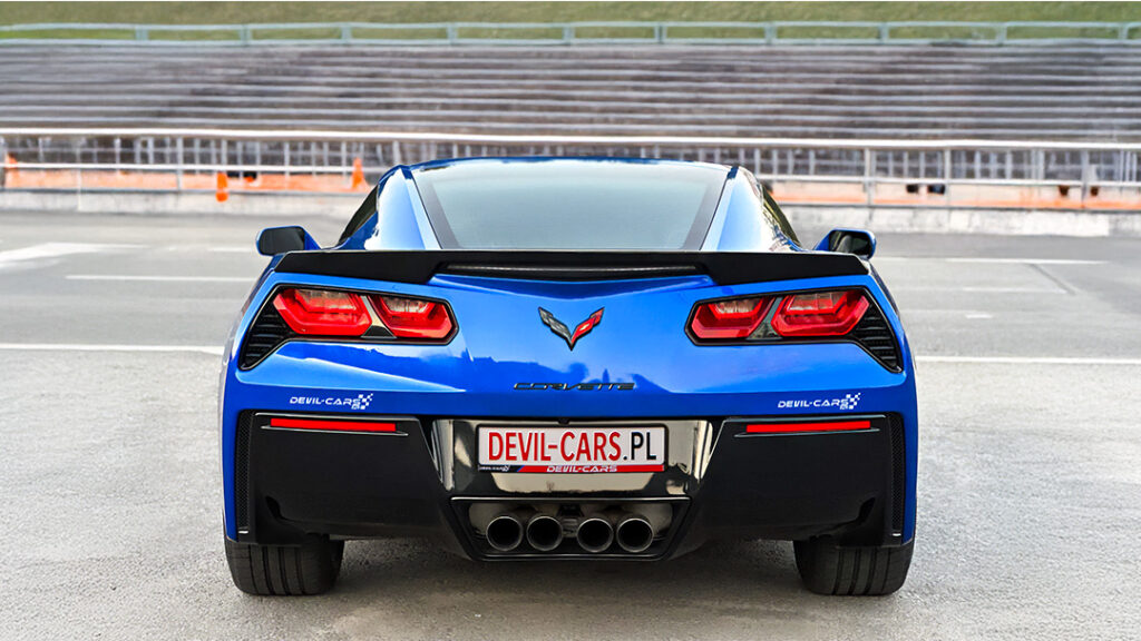Chevrolet Corvette  na torze - Pomysł na MotoPrezent Marzeń!